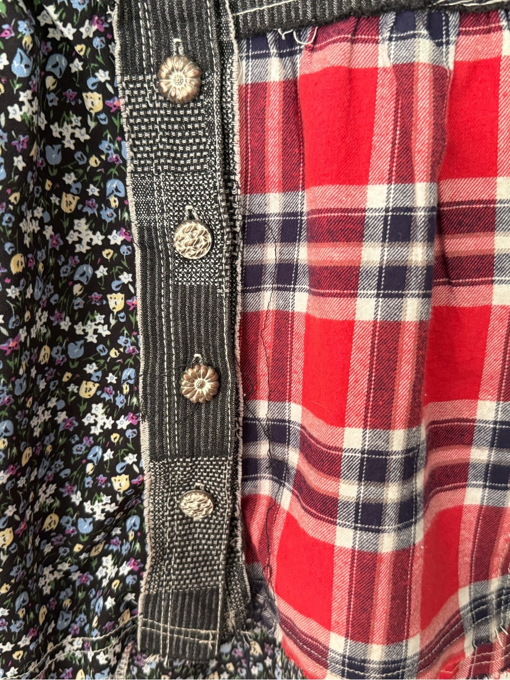 POL Patchwork Black Gray Jacket with Red Plaid & Floral Panels - Picture 5 of 7